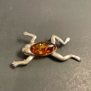 Sterling Silver Frog Brooch with Amber Stone